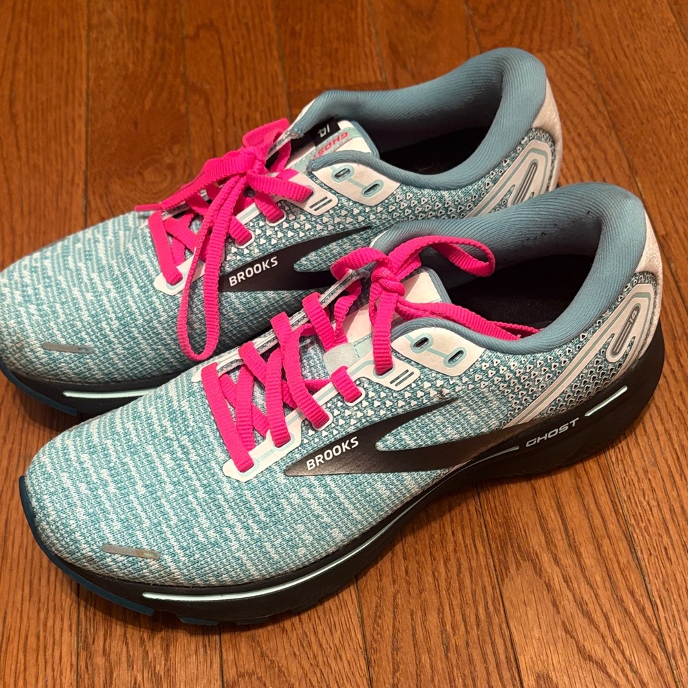 Brooks Women's Athletic Shoes - Teal and Pink